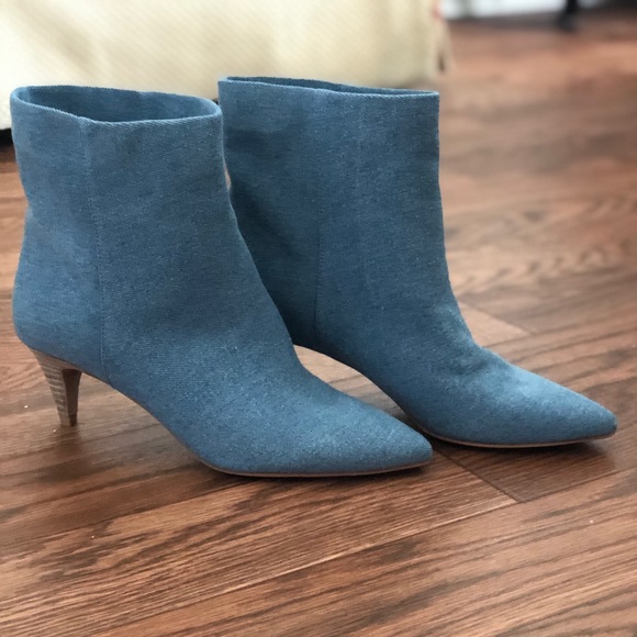 Unworn & new Dolce Vita kitten heeled booties - Picture 4 of 6